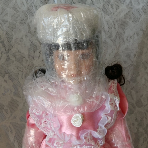 Vtg Regal Doll Collection Porcelain Collector Doll - Picture 3 of 8